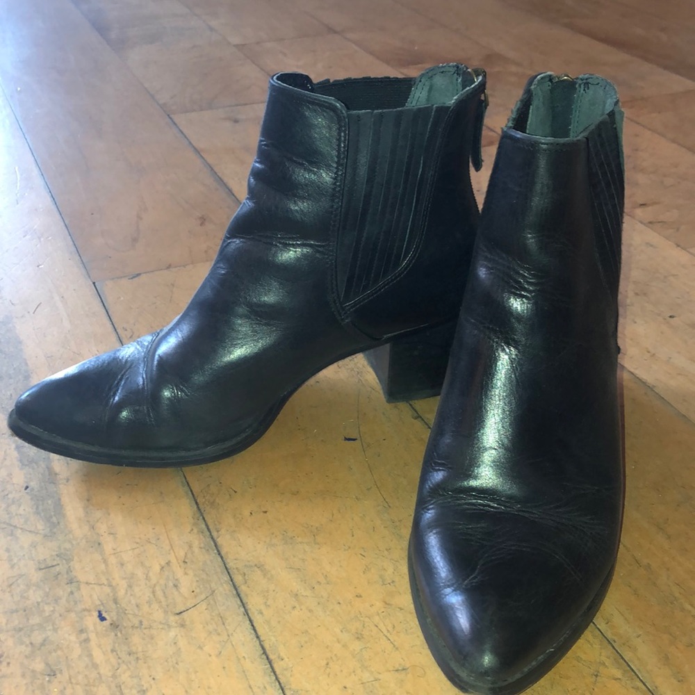 Halogen Black Leather Booties